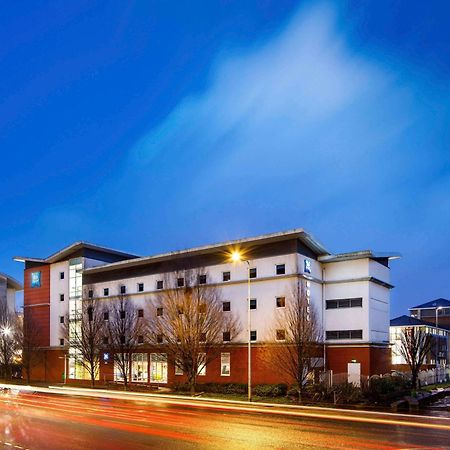 Ibis Budget Cardiff Centre Hotel Bagian luar foto